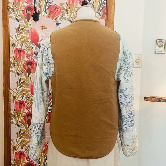 Quilted barn coat - Picture 4 of 10